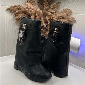 Black Leather Lock Boots